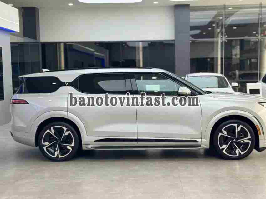 VinFast VF9 Plus 7S Số tự động màu Bạc 2025