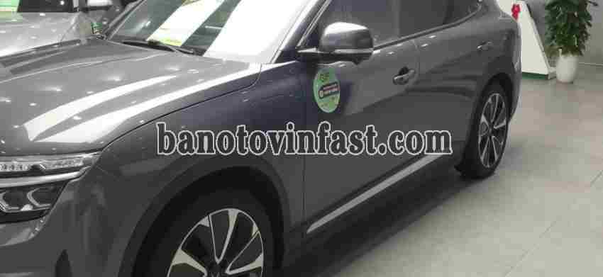 Cần bán gấp xe VinFast VF8 Plus AWD 2024 màu Xám