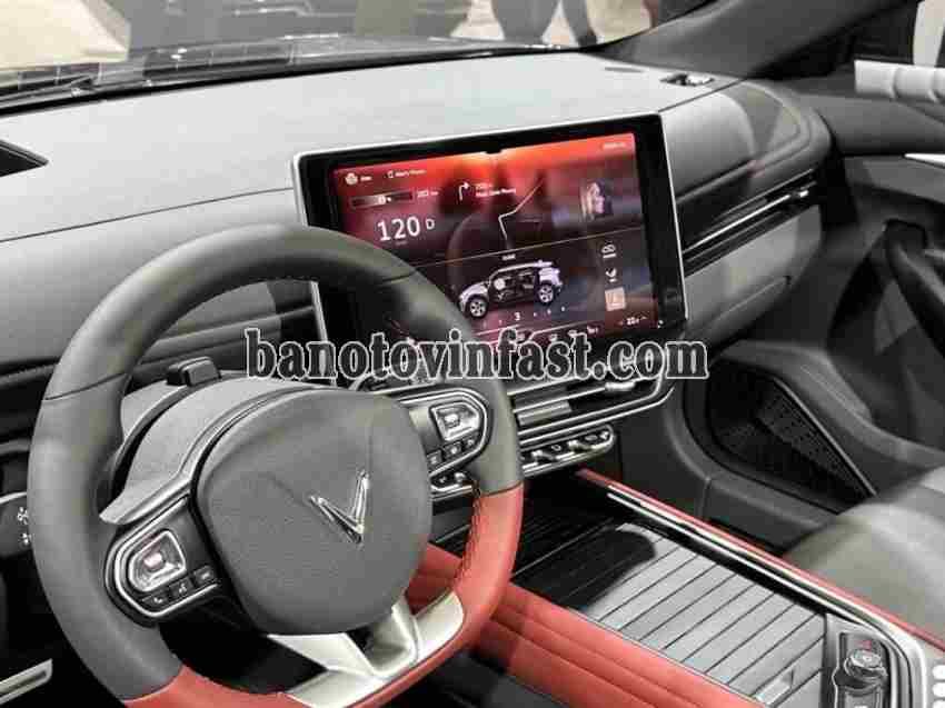 VinFast VF7 Plus AWD 2026