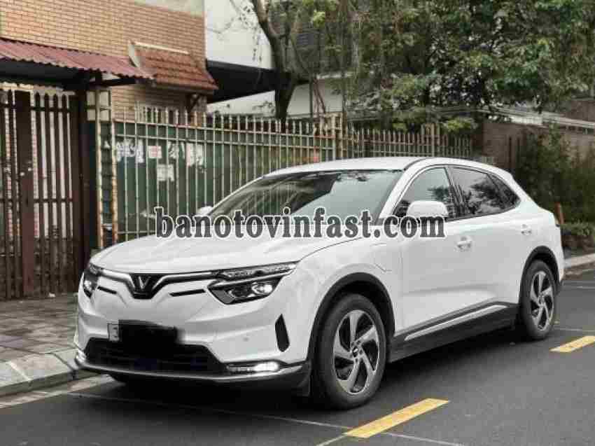 Xe VinFast VF8 Eco AWD đời 2023 đẹp bán gấp