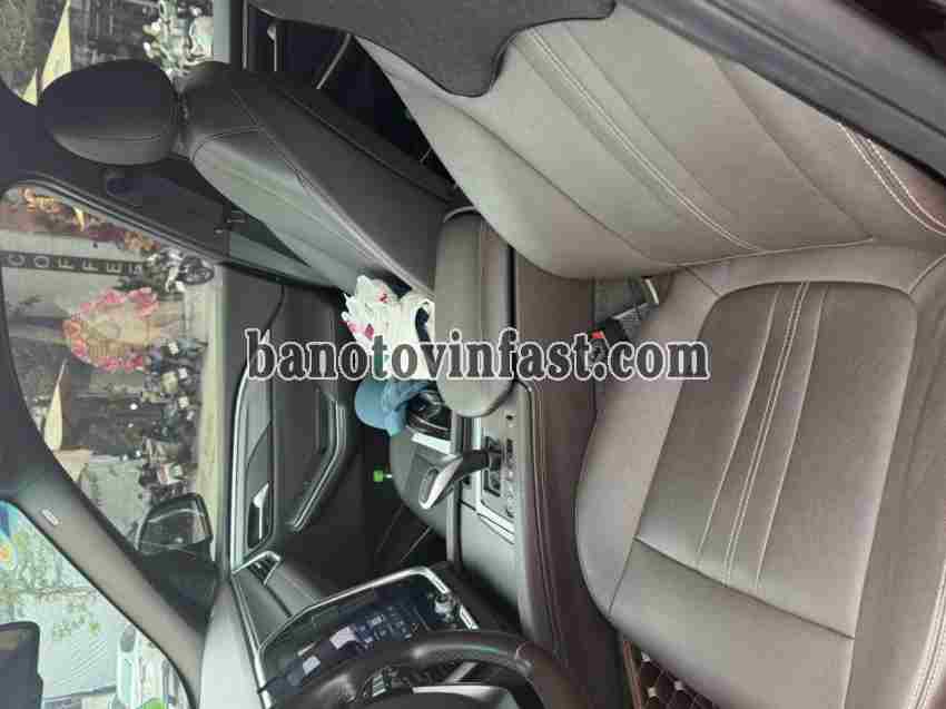 VinFast Lux SA 2.0 Base 2.0 AT 2021 giá cực tốt