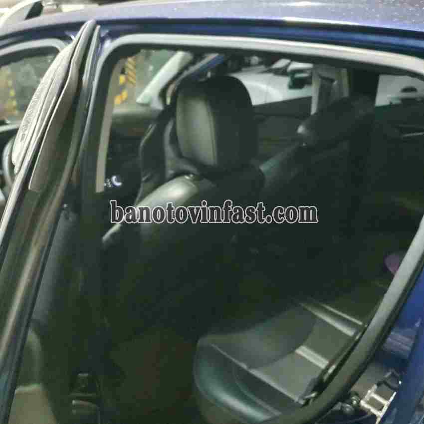 Cần bán xe VinFast Fadil 1.4 AT Premium màu Xanh 2020