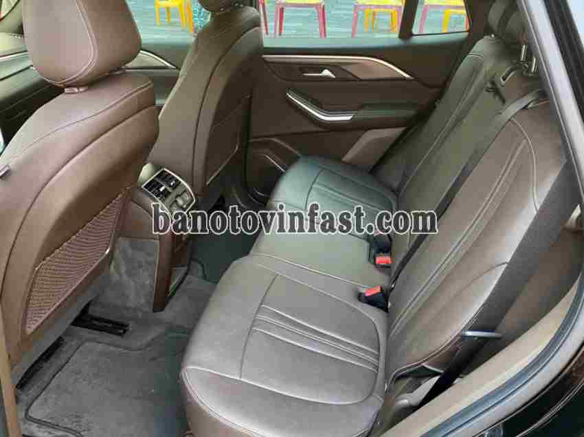 VinFast Lux SA 2.0 Tiêu chuẩn 2022 Máy xăng đẹp long lanh