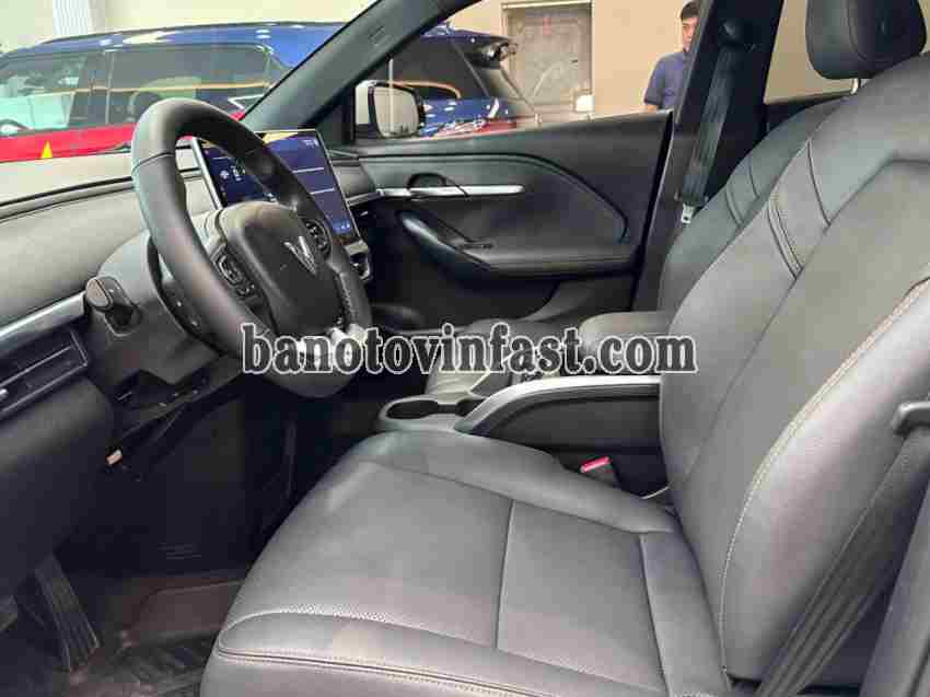 Cần bán gấp xe VinFast VF6 Plus 2024 màu Trắng
