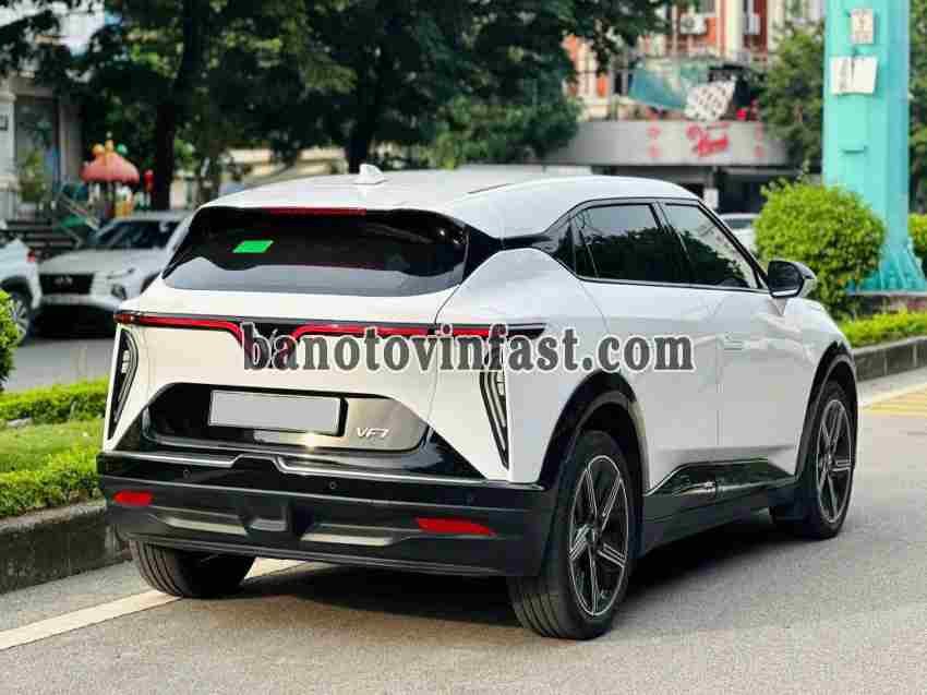 VinFast VF7 2025 Suv màu Trắng