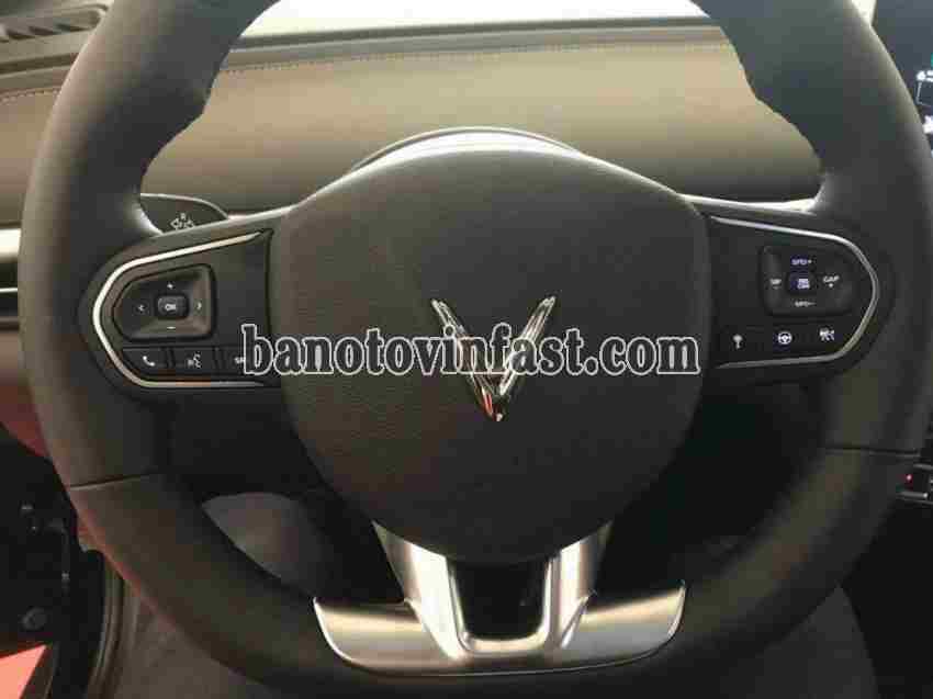 VinFast VF6 Plus năm 2026