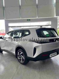 VinFast Limo Green AT năm 2026