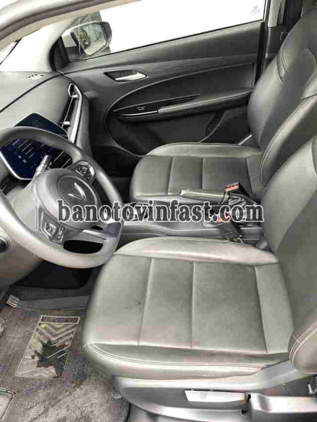 Cần bán VinFast VF5 Plus Xe điện 2025 màu Trắng