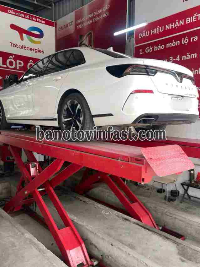 Cần bán nhanh VinFast Lux A 2.0 Tiêu chuẩn 2022 cực đẹp