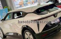 Xe VinFast VF7 Eco tiêu chuẩn - Trắng - 2026