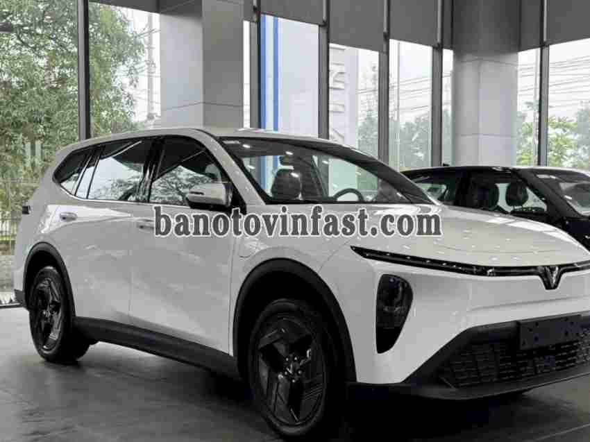 VinFast VF MPV 7 AT 2026. Kết nối giá trị thật