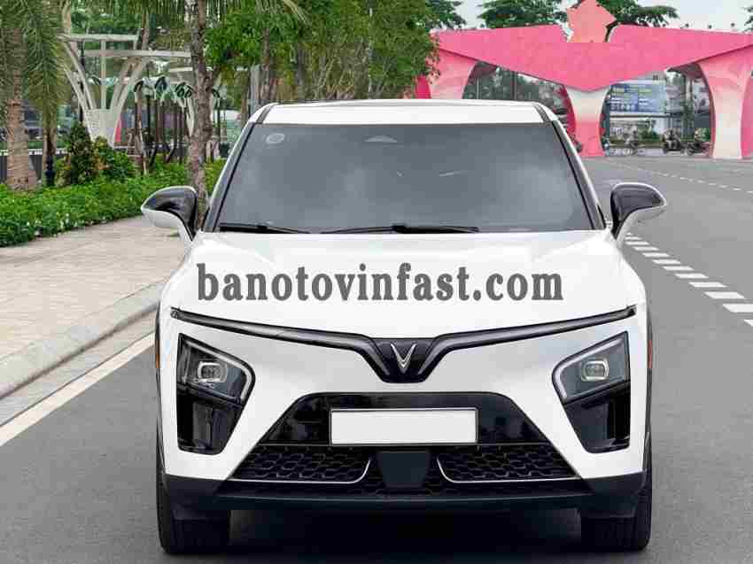 VinFast VF7 Plus AWD năm 2026 cần bán