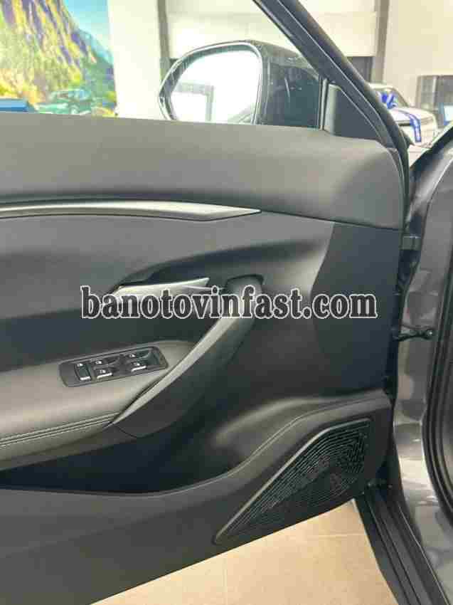 VinFast VF7 Eco Lắp ráp trong nước Số tự động rất đẹp - 2026