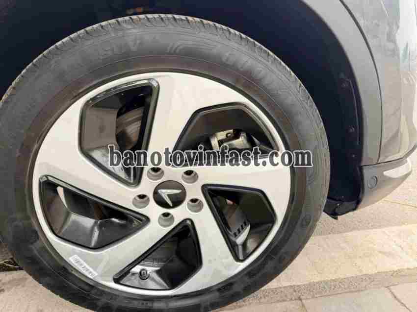 Cần bán VinFast VF8 Eco AWD Xe điện 2024 màu Xám