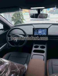 VinFast VF MPV 7 AT 2026, màu Trắng, Số tự động